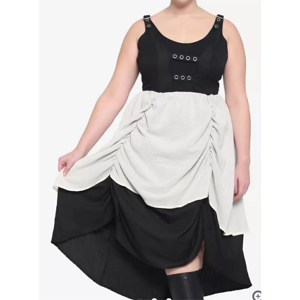 Hot Topic Bustle Buckle Strap Skirtall Black Goth/Punk Size Medium New
